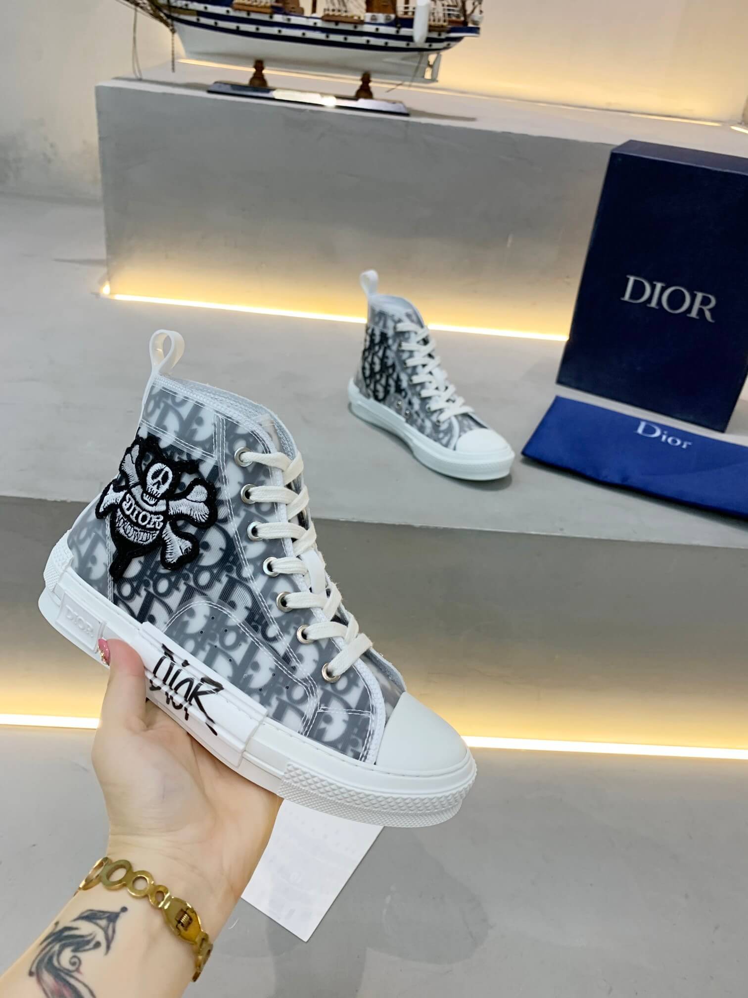 Dior B23 Skull Patch Monochrome Grey High-Top Sneakers - Image 3