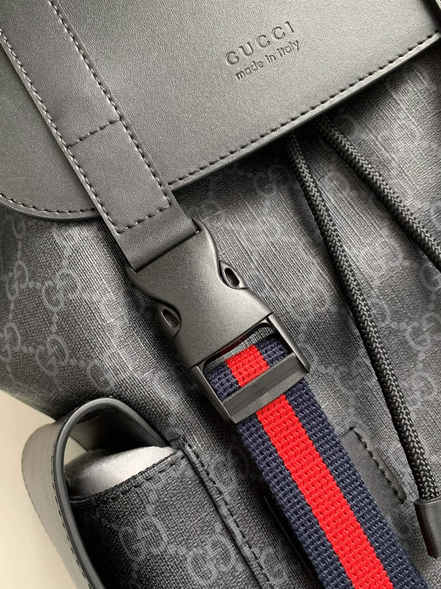 Gucci Black GG Supreme Backpack with Web Straps - Image 4