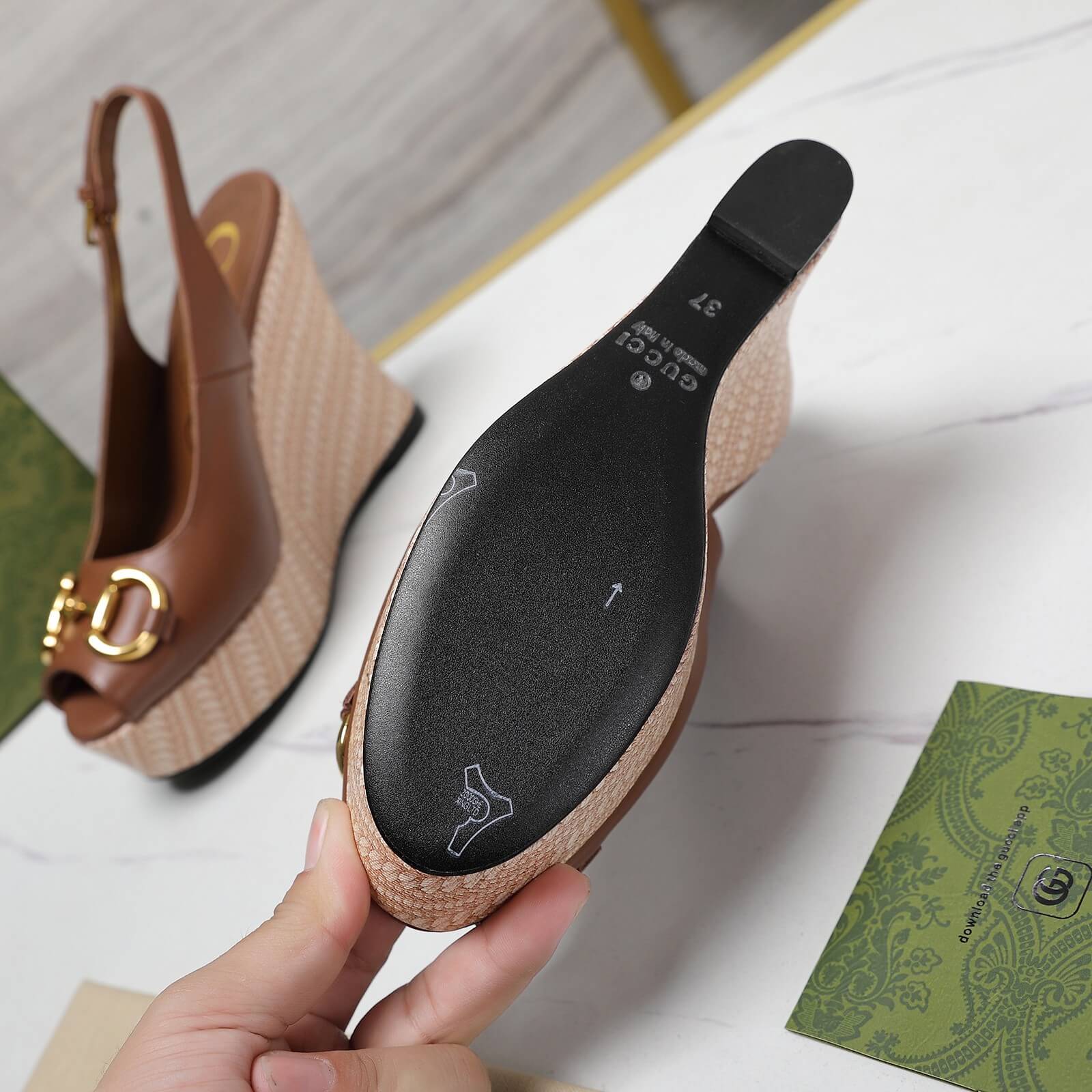 Gucci GG Wedge Platform in Brown Calfskin. - Image 8