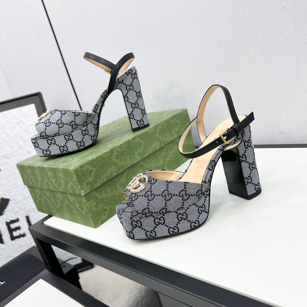 Gucci Metallic Chenille Jacquard-Knit Peep-Toe Platform Sandals in Black & Grey - Image 4