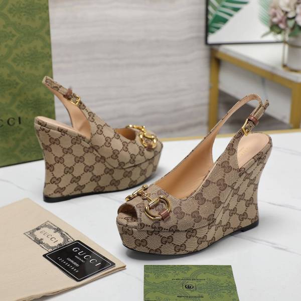 Gucci Metallic Chenille Jacquard Knit Peep-Toe Platform Wedge Sandals in Brown.