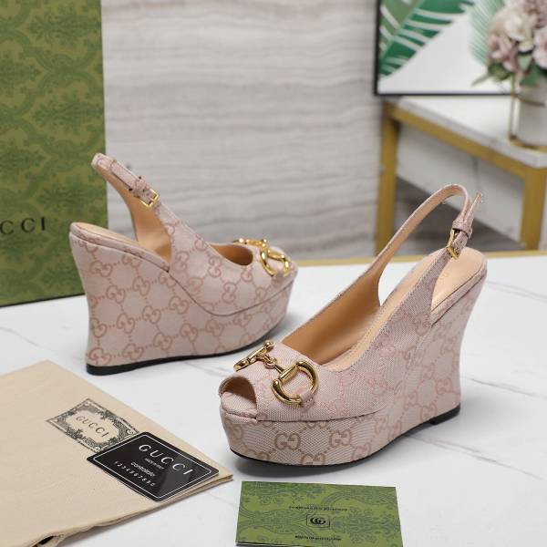 Gucci Metallic Chenille Jacquard Knit Peep-Toe Platform Wedge Sandals in Khaki