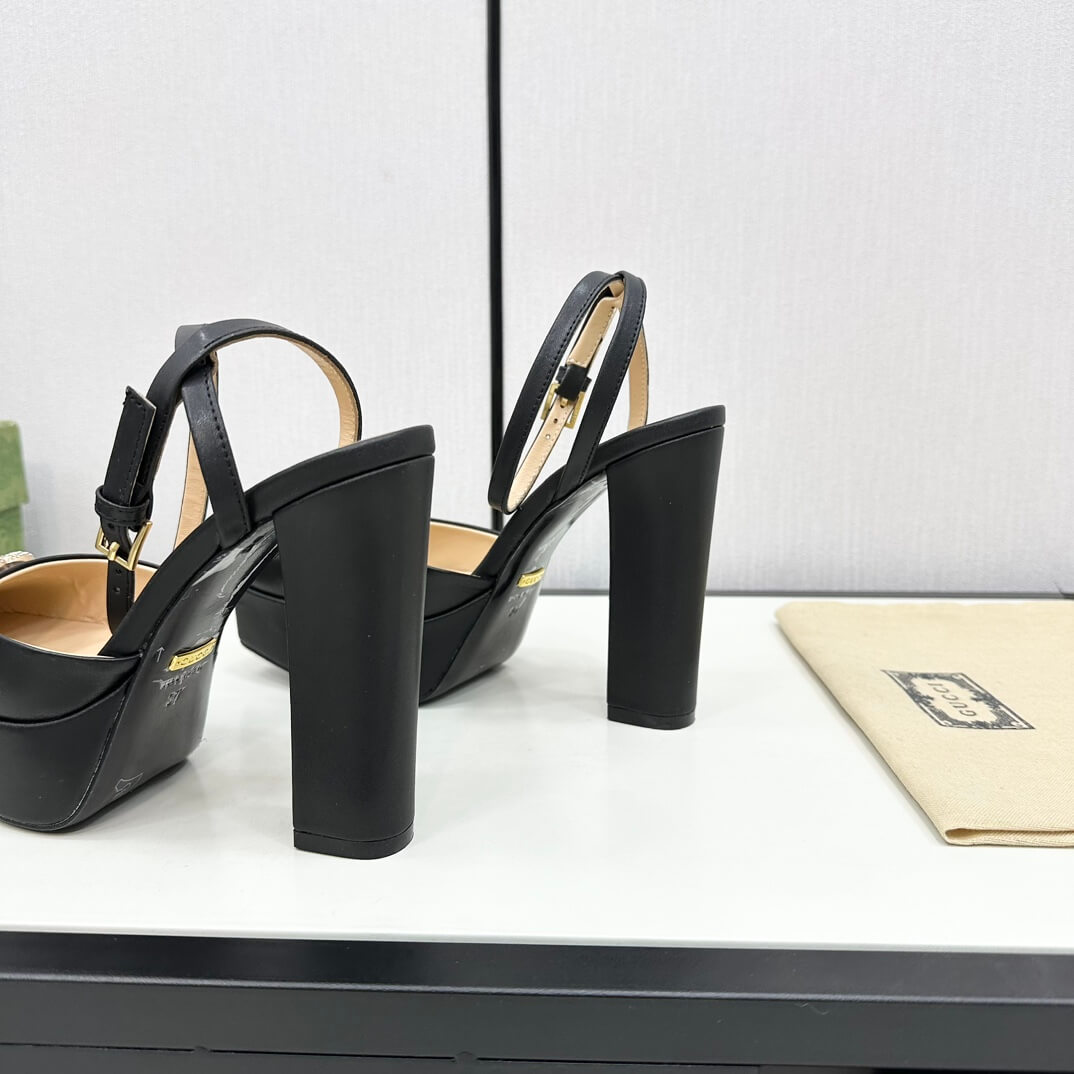 Gucci Women's Black Leather Platform Pump with Double G - Image 4