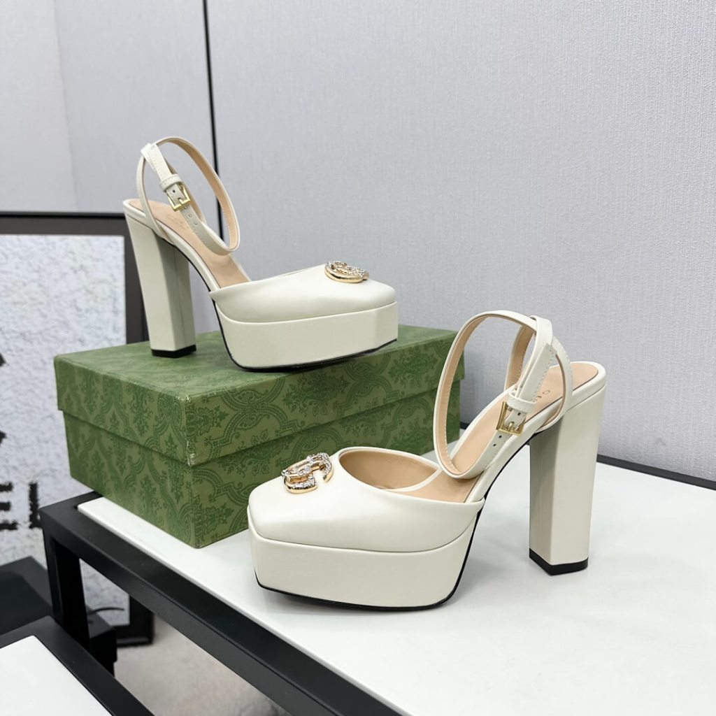 Gucci Women's Platform Pump with Double G in White