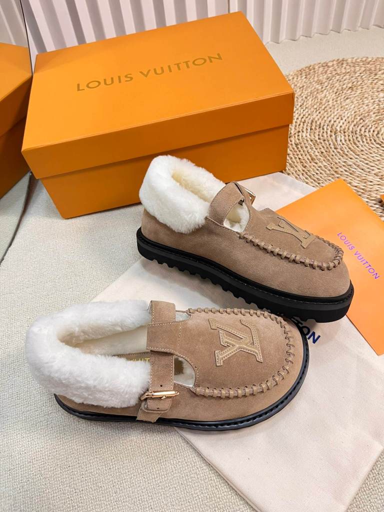 Louis Vuitton Colorado Comfort Mary Jane Shoes – Sand Beige Suede & Shearling