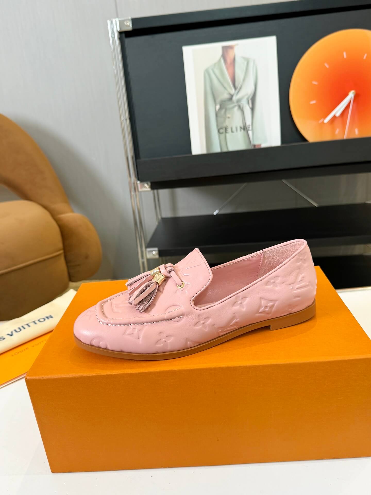 Louis Vuitton Monogram Society Loafers in Pink. - Image 3