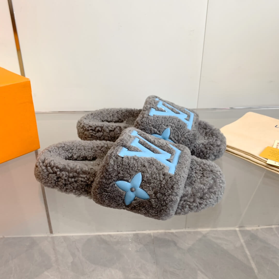 Louis Vuitton Pool Pillow Flat Mule in Grey with Blue LV Embellishments - Image 2