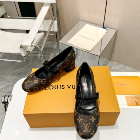 Louis Vuitton Revival Pump in Iconic Monogram Canvas