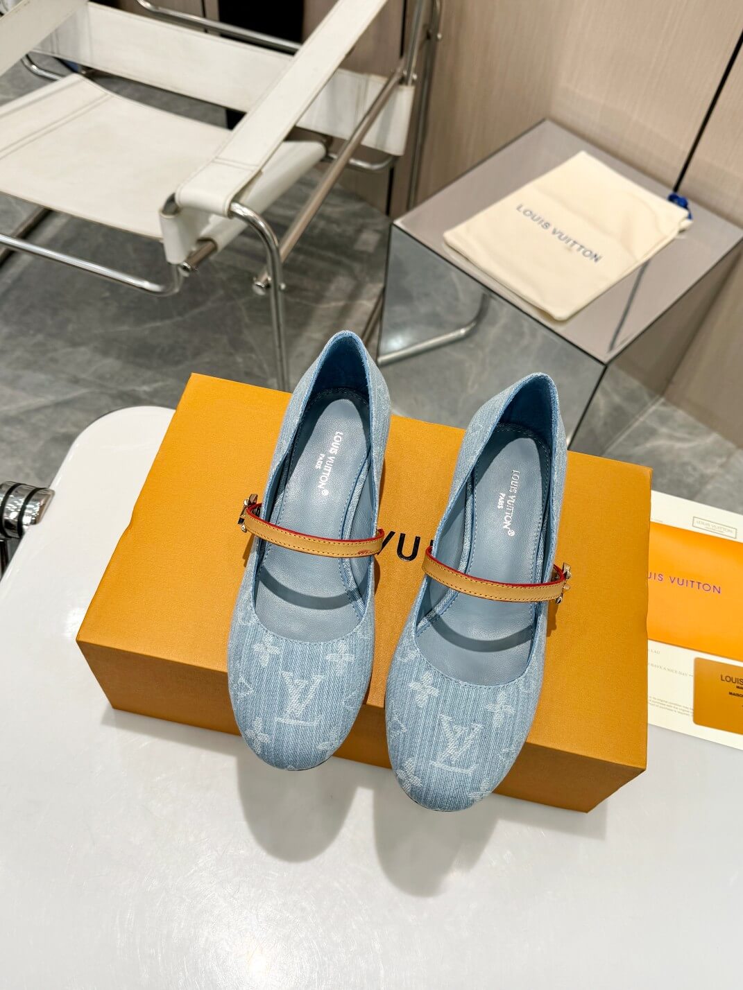 Louis Vuitton Revival Pump in Monogram Denim - Image 5