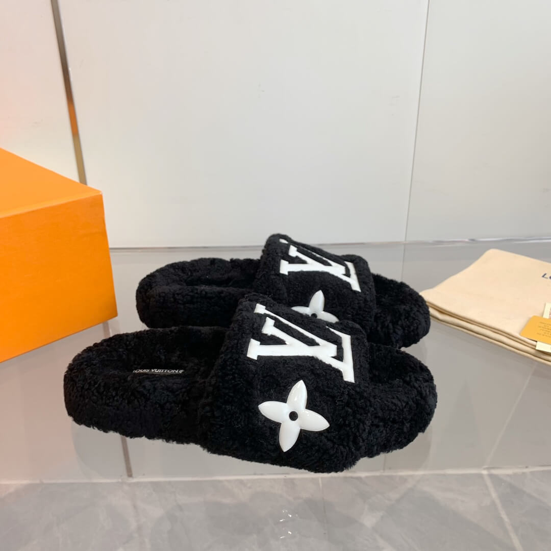 Louis Vuitton Sunset Comfort Flat Mule in black - Image 9