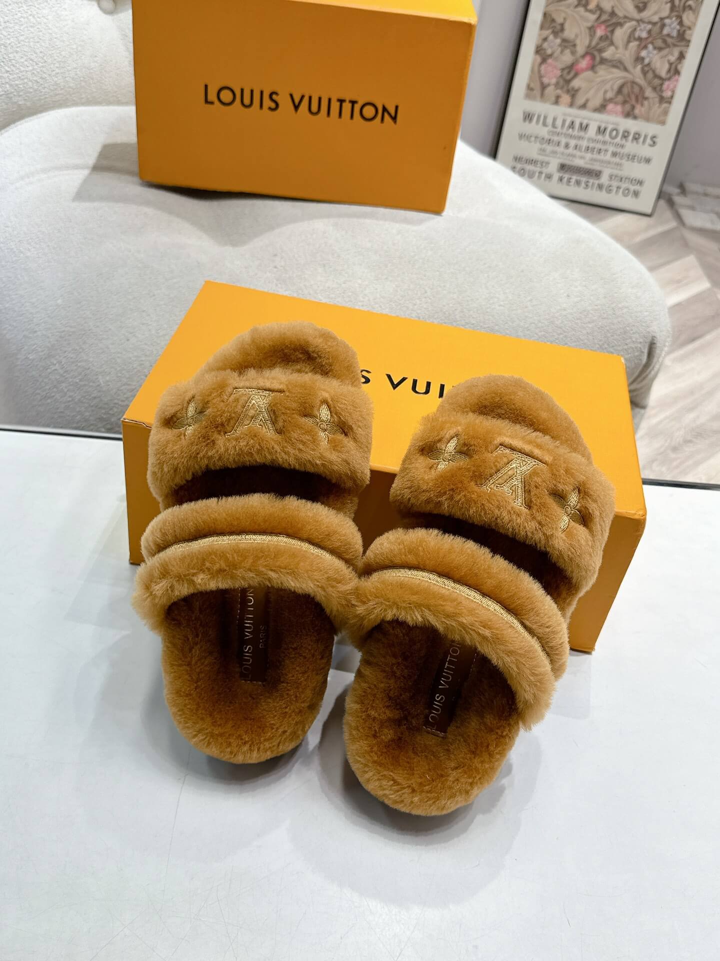 Louis Vuitton V Sunset Comfort Flat Mule in Caramel Shearling - Image 3