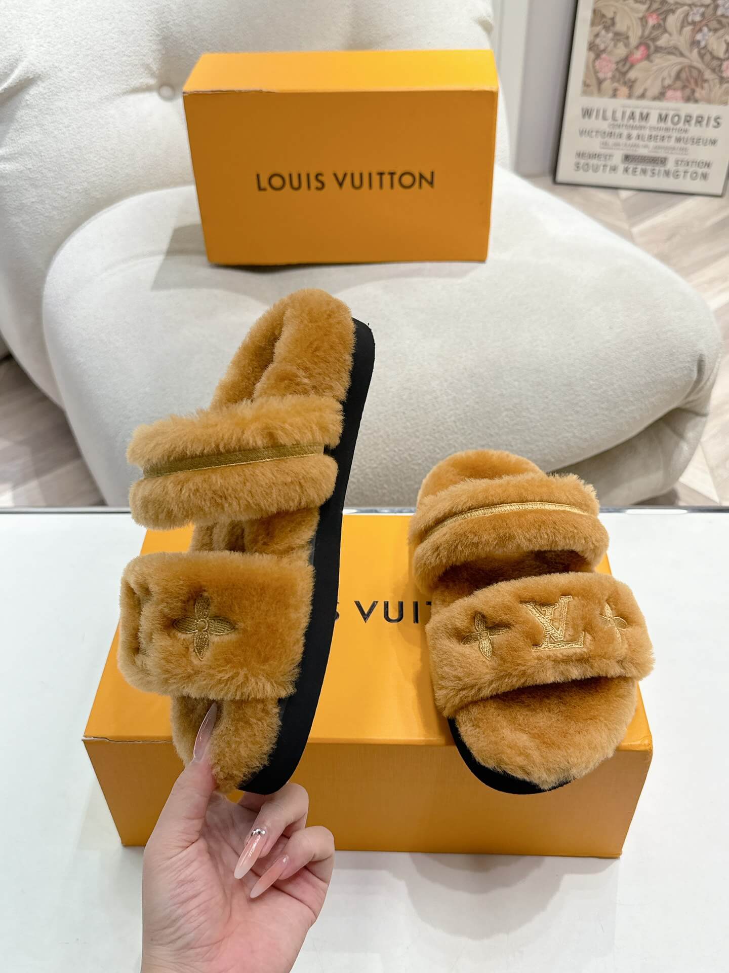 Louis Vuitton V Sunset Comfort Flat Mule in Caramel Shearling