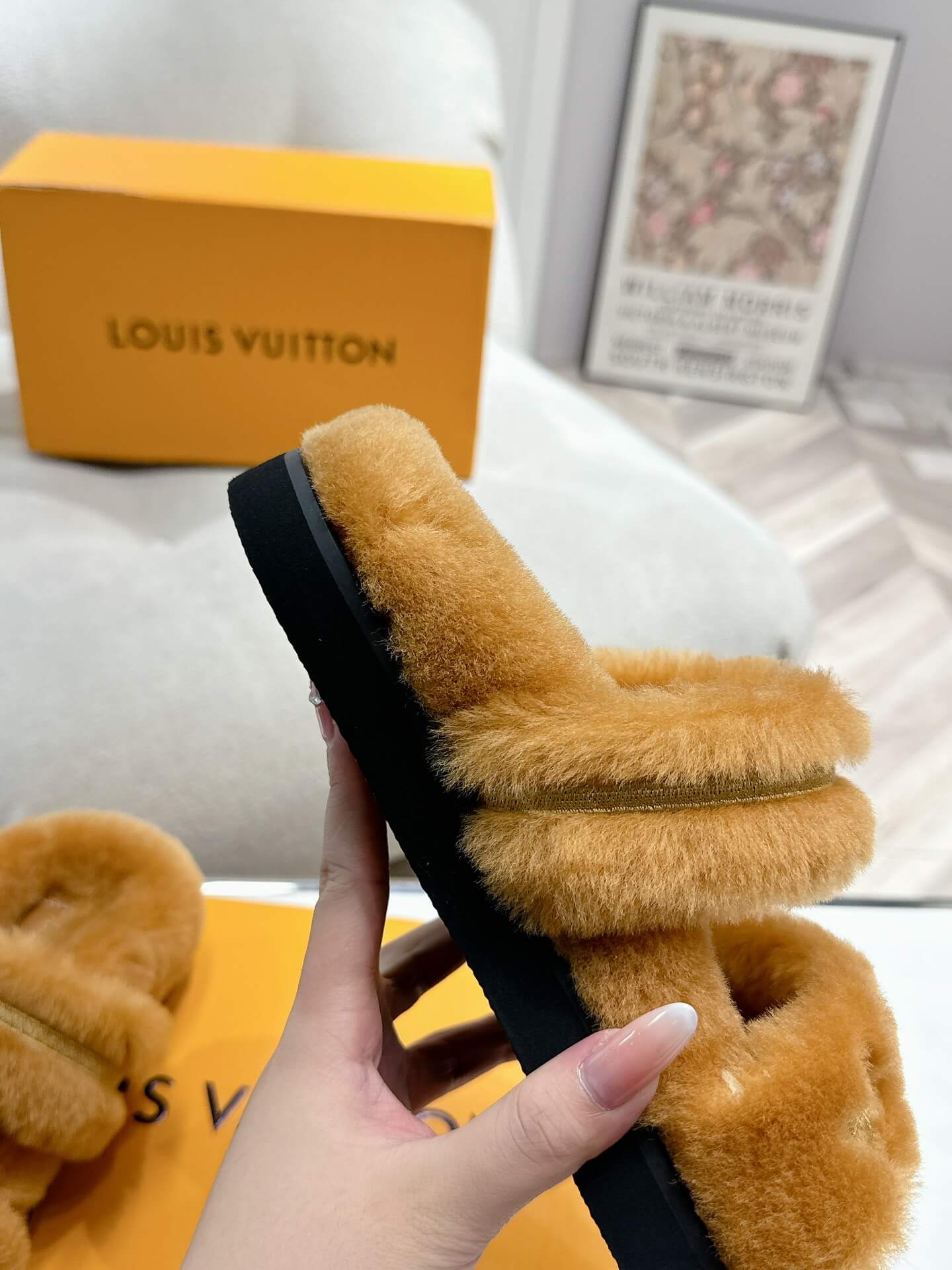 Louis Vuitton V Sunset Comfort Flat Mule in Caramel Shearling - Image 7