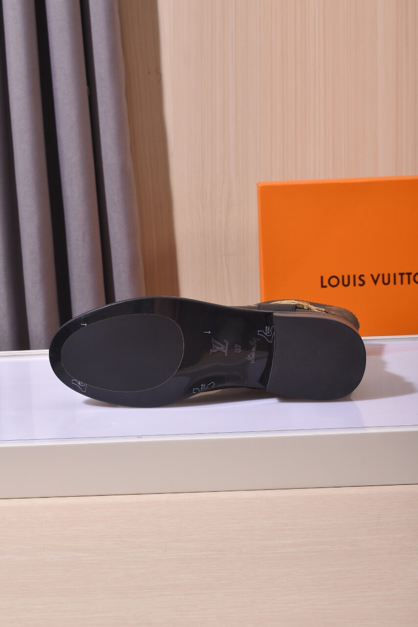 Louis Vuitton Bota Westside Monogram Flat Ankle Boot – Black - Image 8