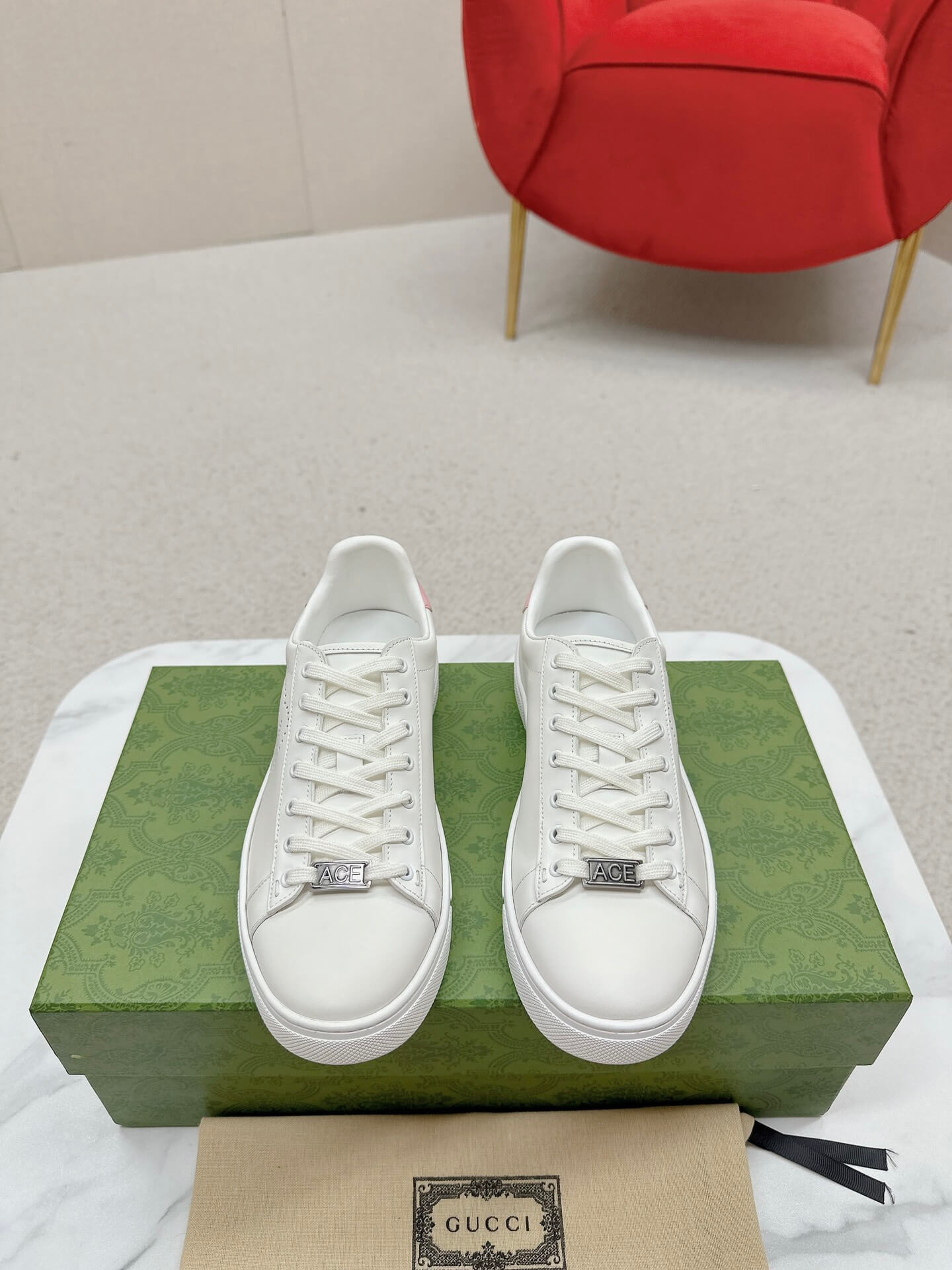 Gucci Ace White Leather Trainer with Interlocking G - Image 9