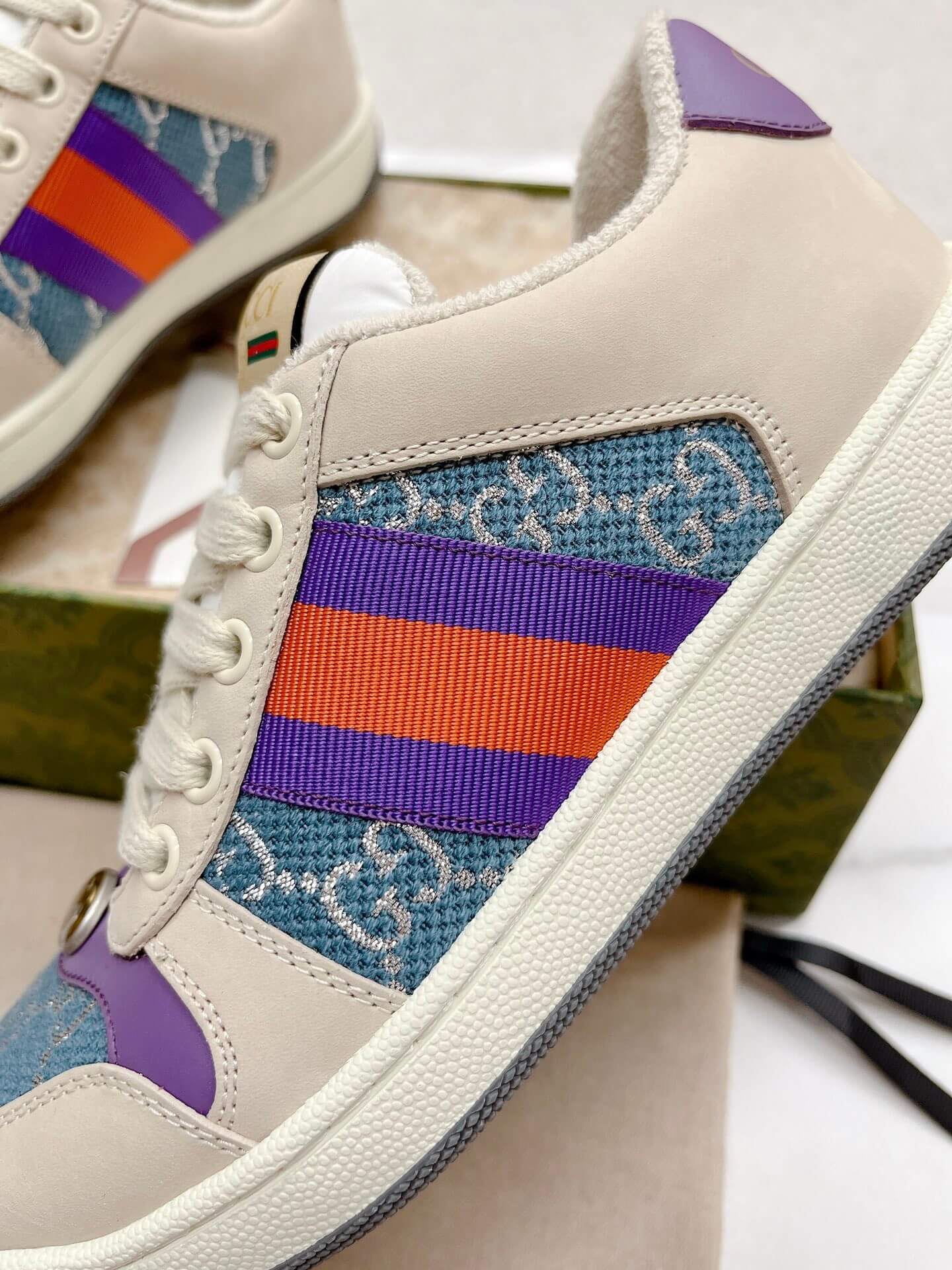 Gucci Screener Beige Leather and Blue GG Canvas Trainer - Image 2