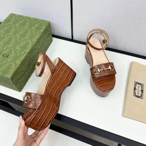 Gucci Women's Brown Alligator Skin Horsebit Platform Sandal