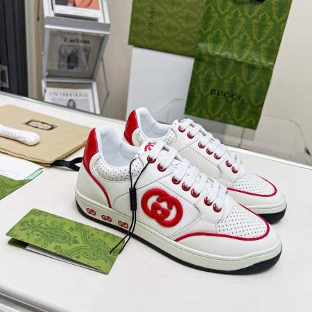 Gucci Interlocking G Sneaker in White and Red Leather