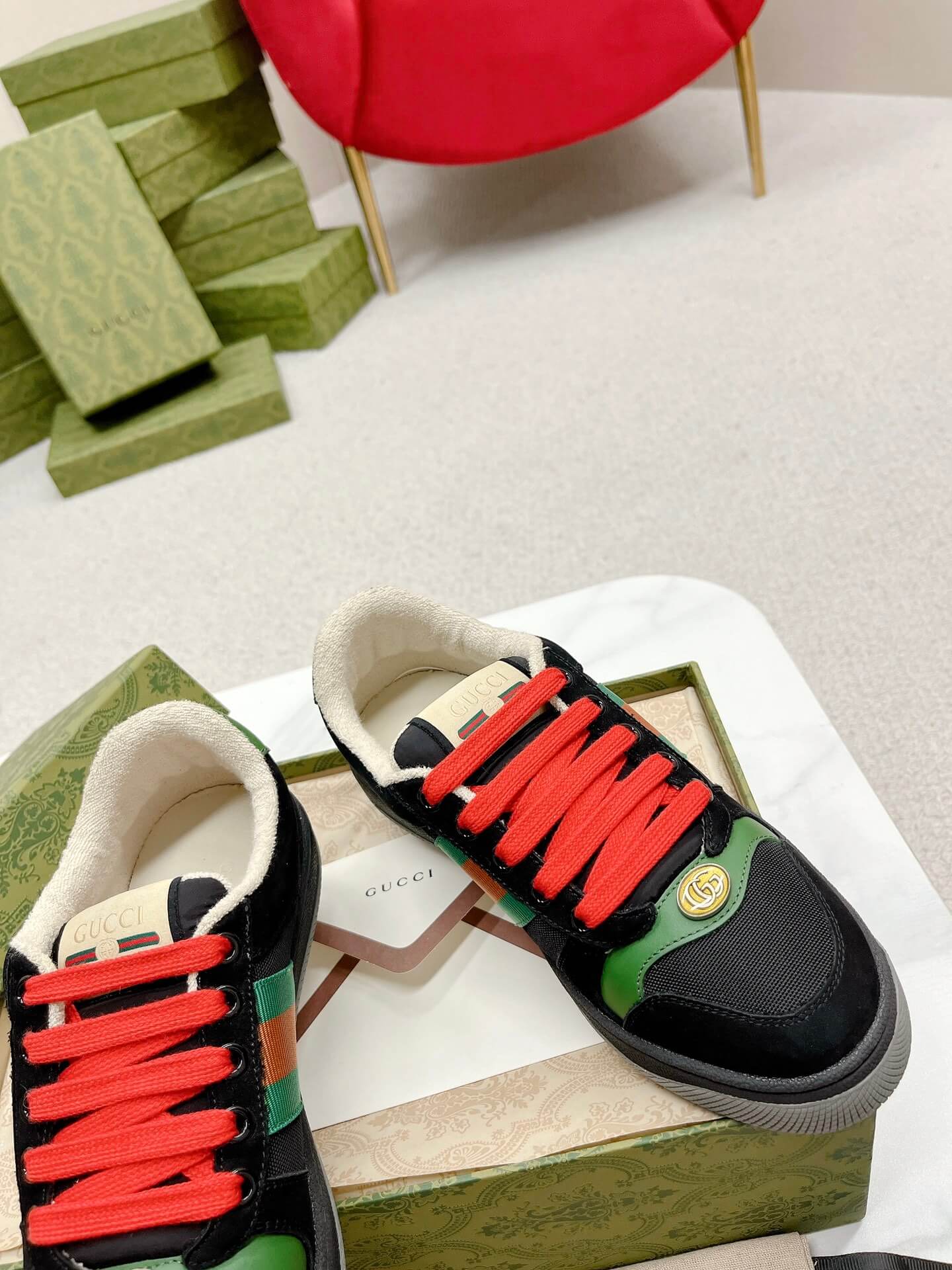 Gucci Screener Black and Green Suede Trainer - Image 5
