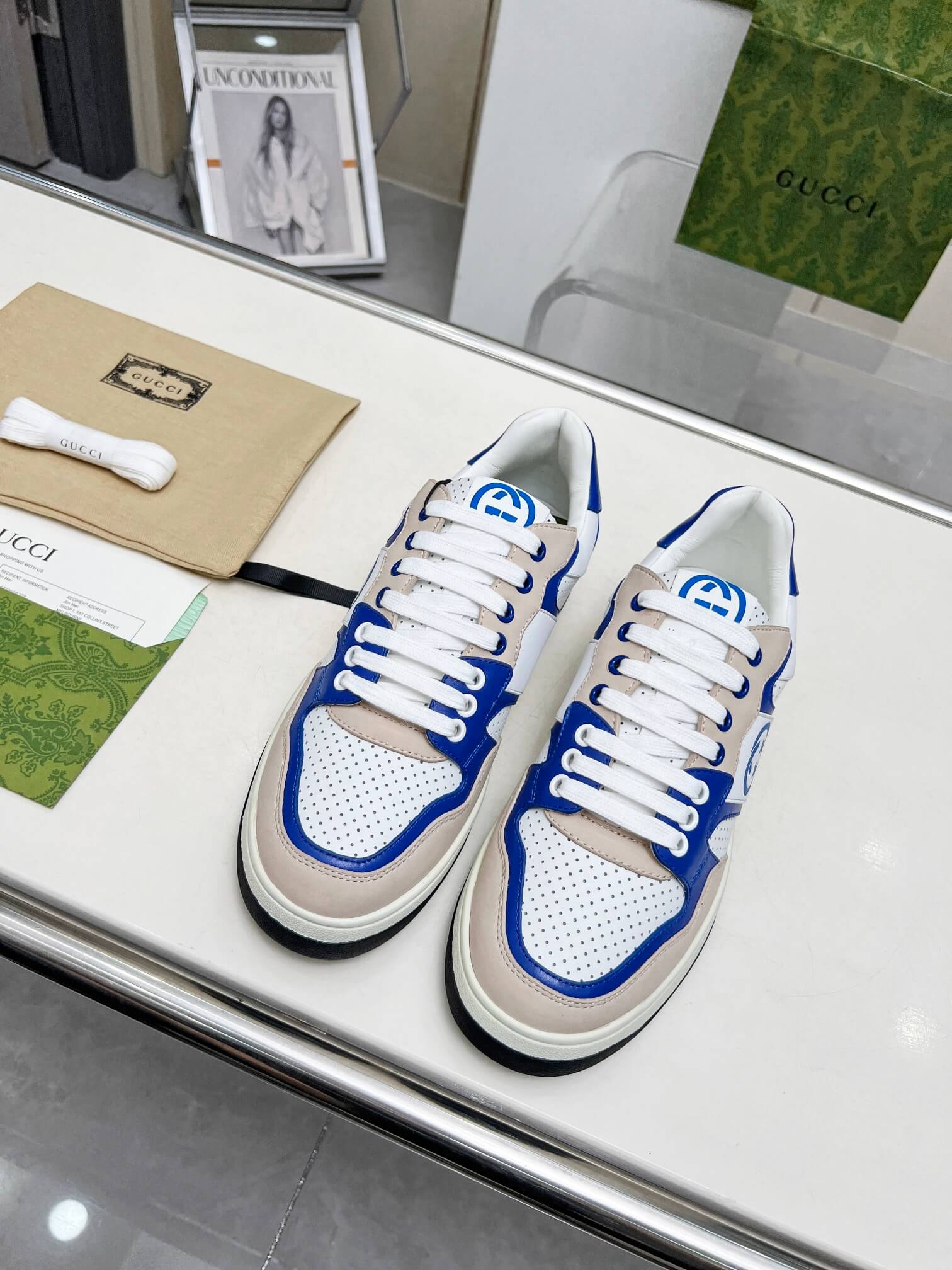 Gucci White Cream and Blue Leather Interlocking G Sneaker - Image 10