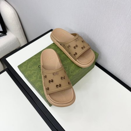 Gucci Beige Rubber GG Slide