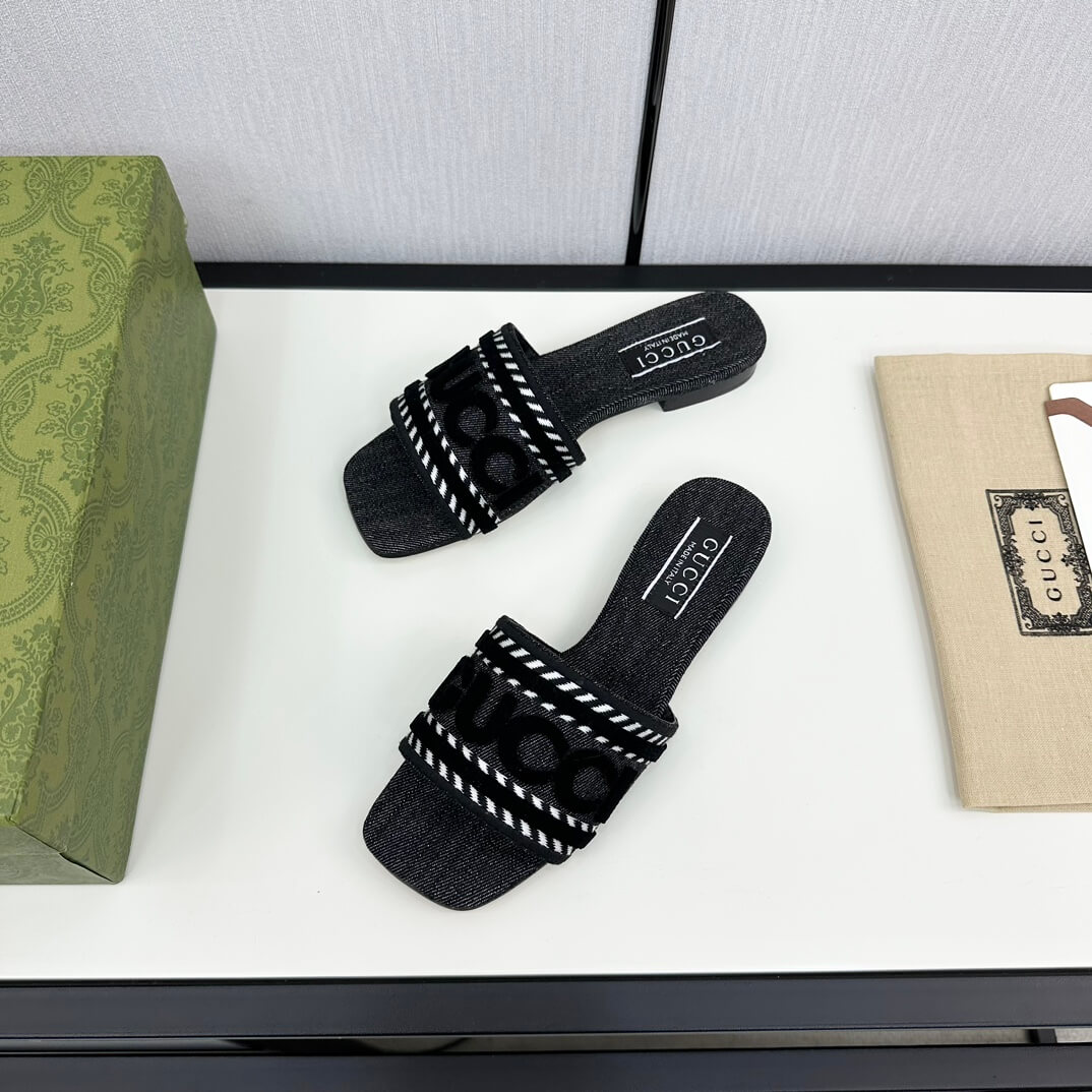 Gucci Women's Black Denim Gucci Script Slide Sandal - Image 11