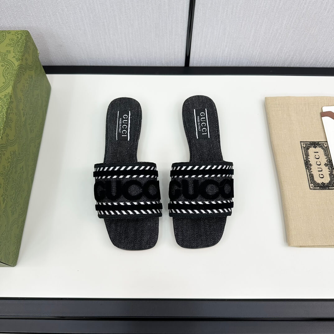 Gucci Women's Black Denim Gucci Script Slide Sandal - Image 7