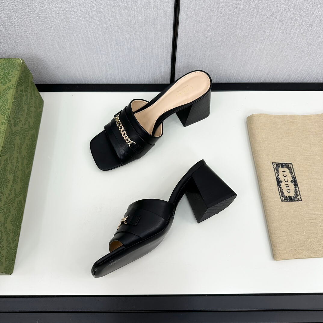 Gucci Women's Black Leather Signoria Slide Sanda - Image 6