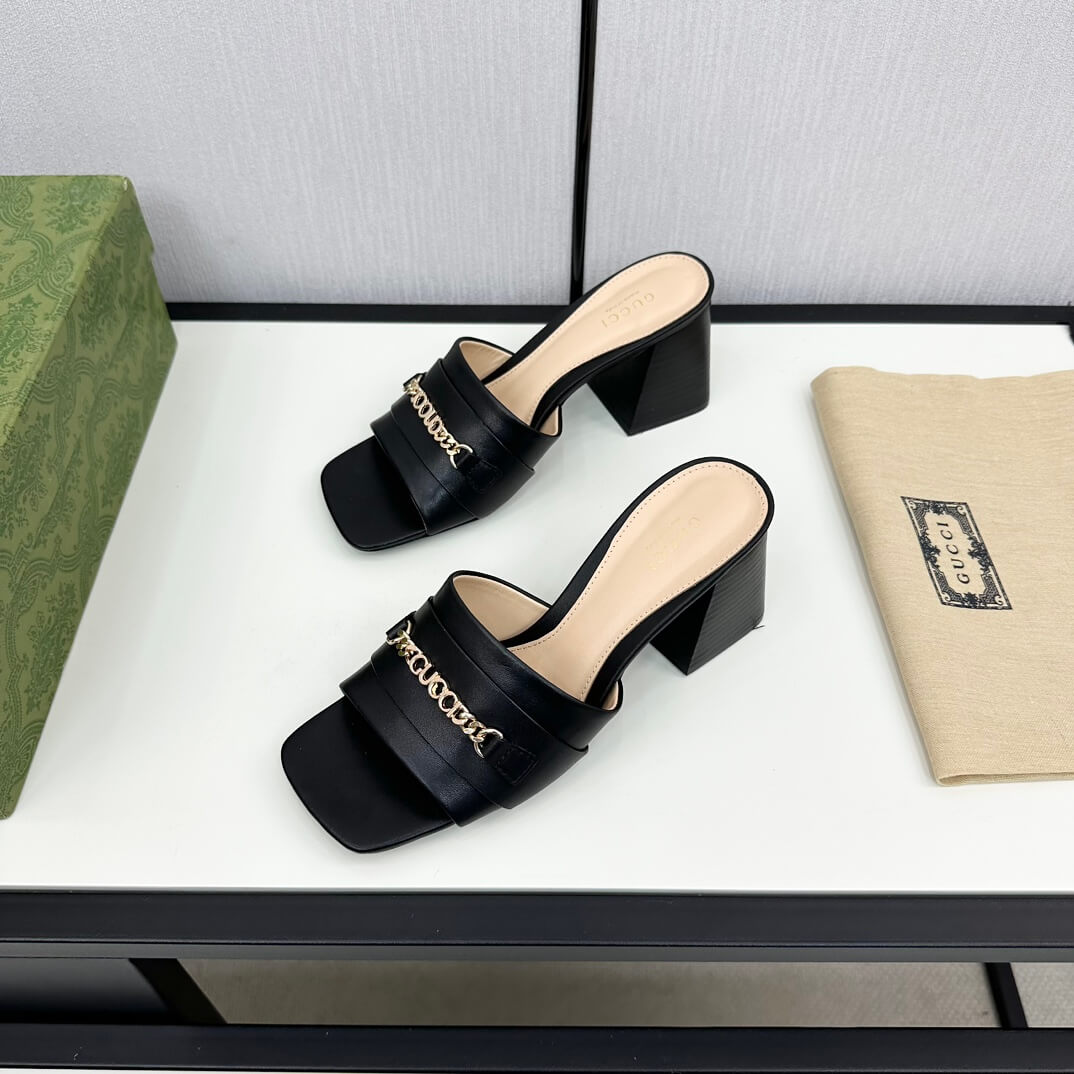 Gucci Women's Black Leather Signoria Slide Sanda - Image 5