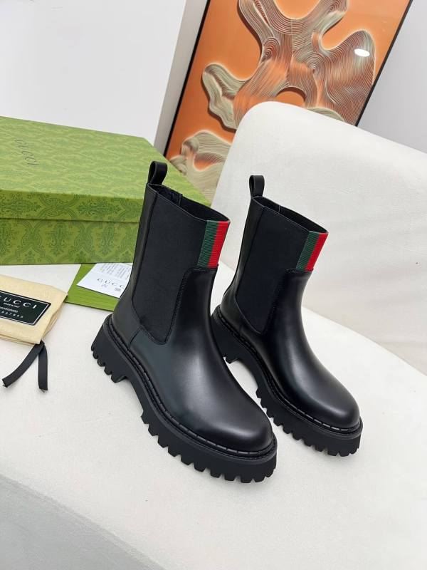 Gucci Women's Black Shiny Leather Boot with Web