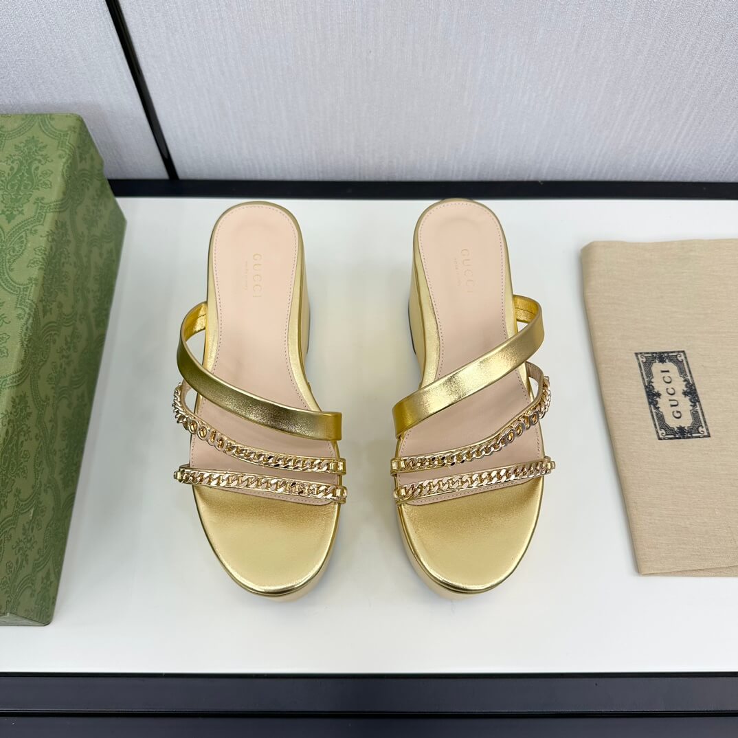 Gucci Women's Gold Signoria Platform Slide Sandal - Image 5