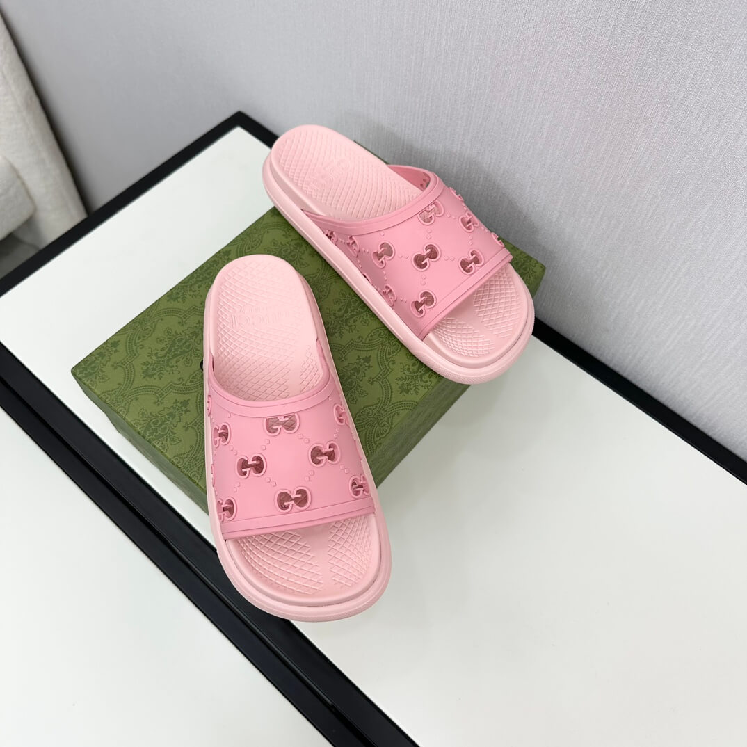 Gucci Women's Pink Rubber GG Sandal - Image 2