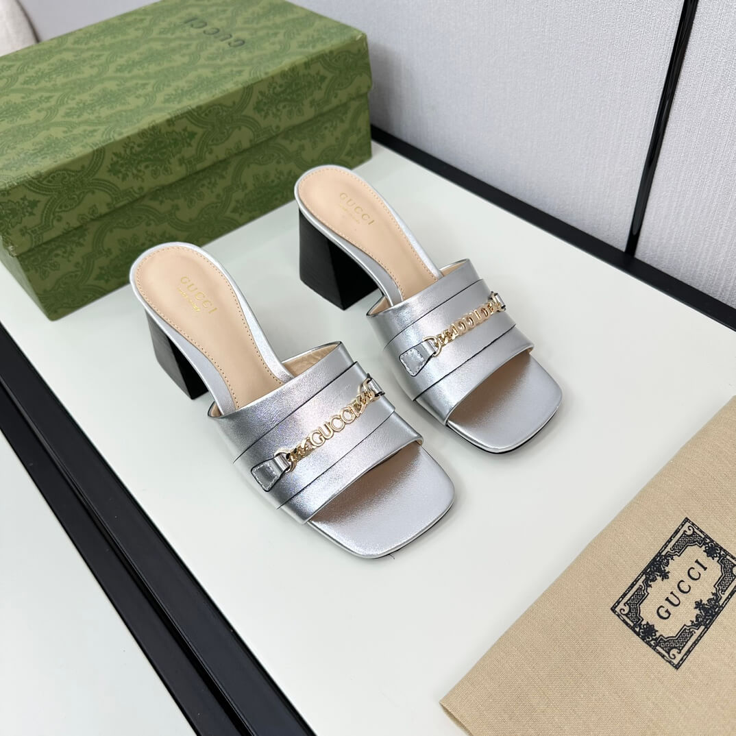 Gucci Women's Silver Leather Signoria Slide Sandal - Image 7