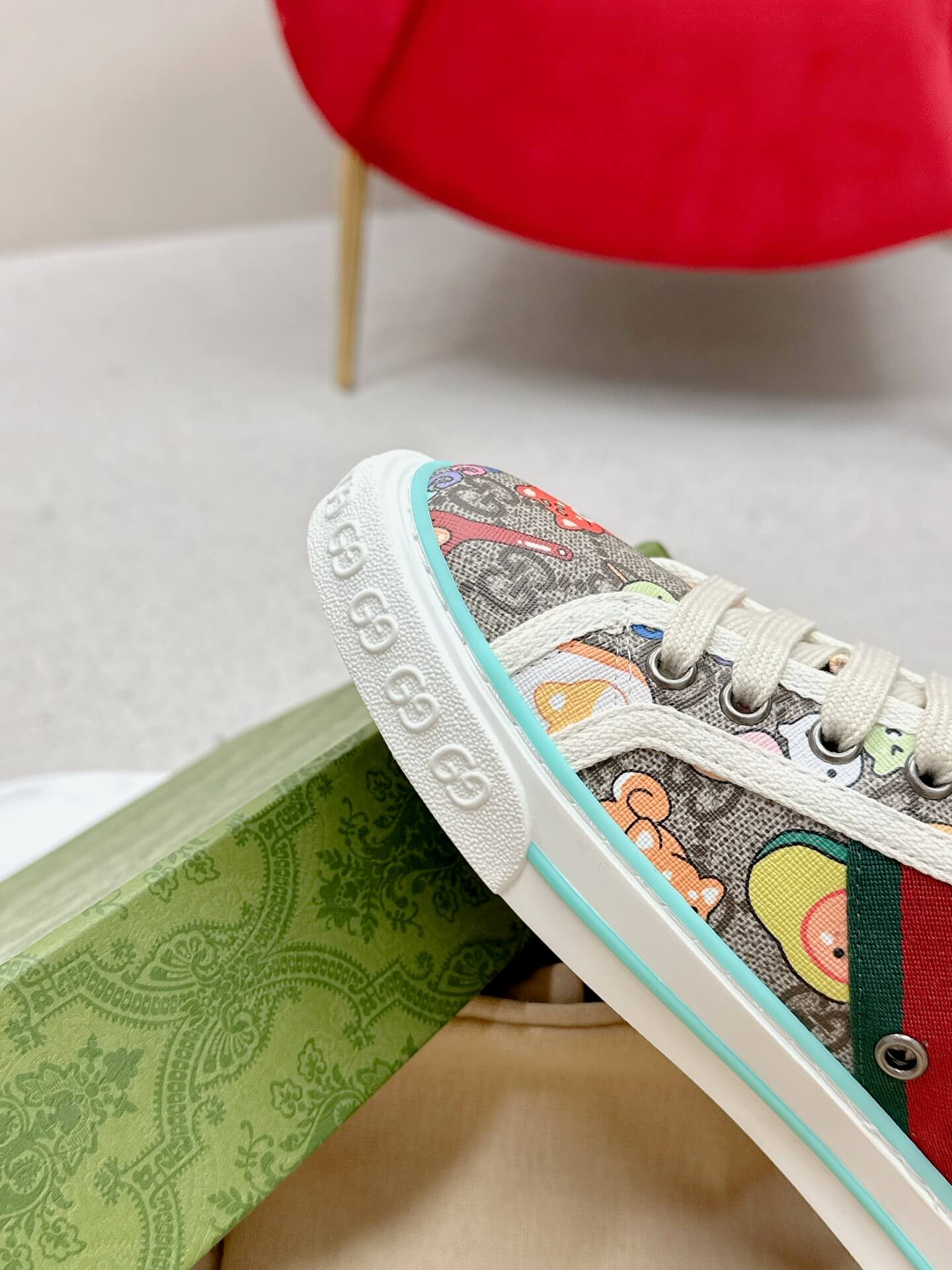 Gucci Women's Tennis 1977 Trainer with Toon Print - Image 2