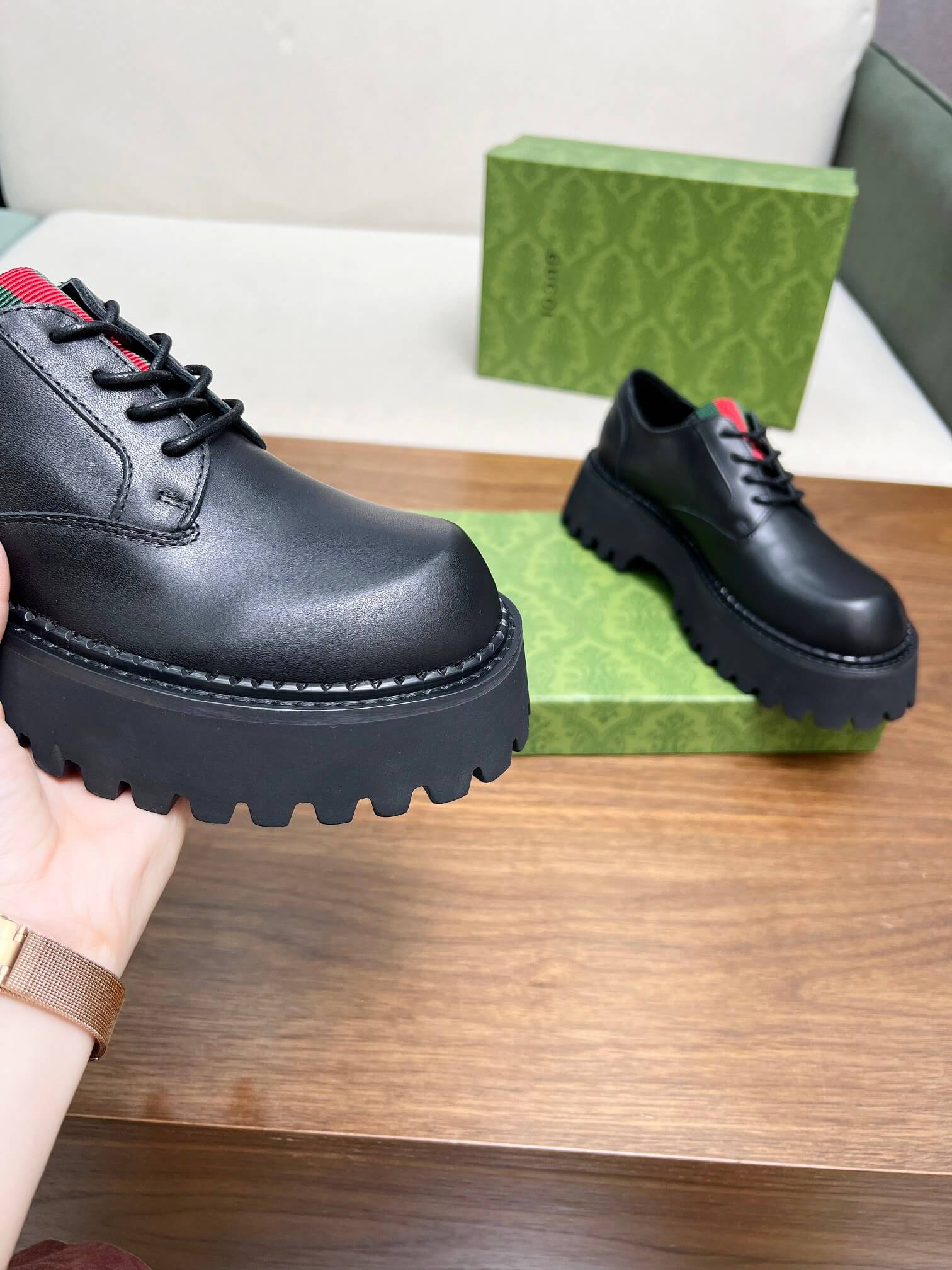 Gucci Women's Black Leather Lace Up with Web - Image 5