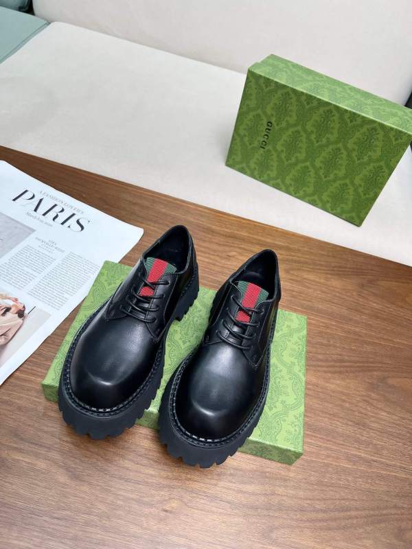 Gucci Women's Black Leather Lace Up with Web