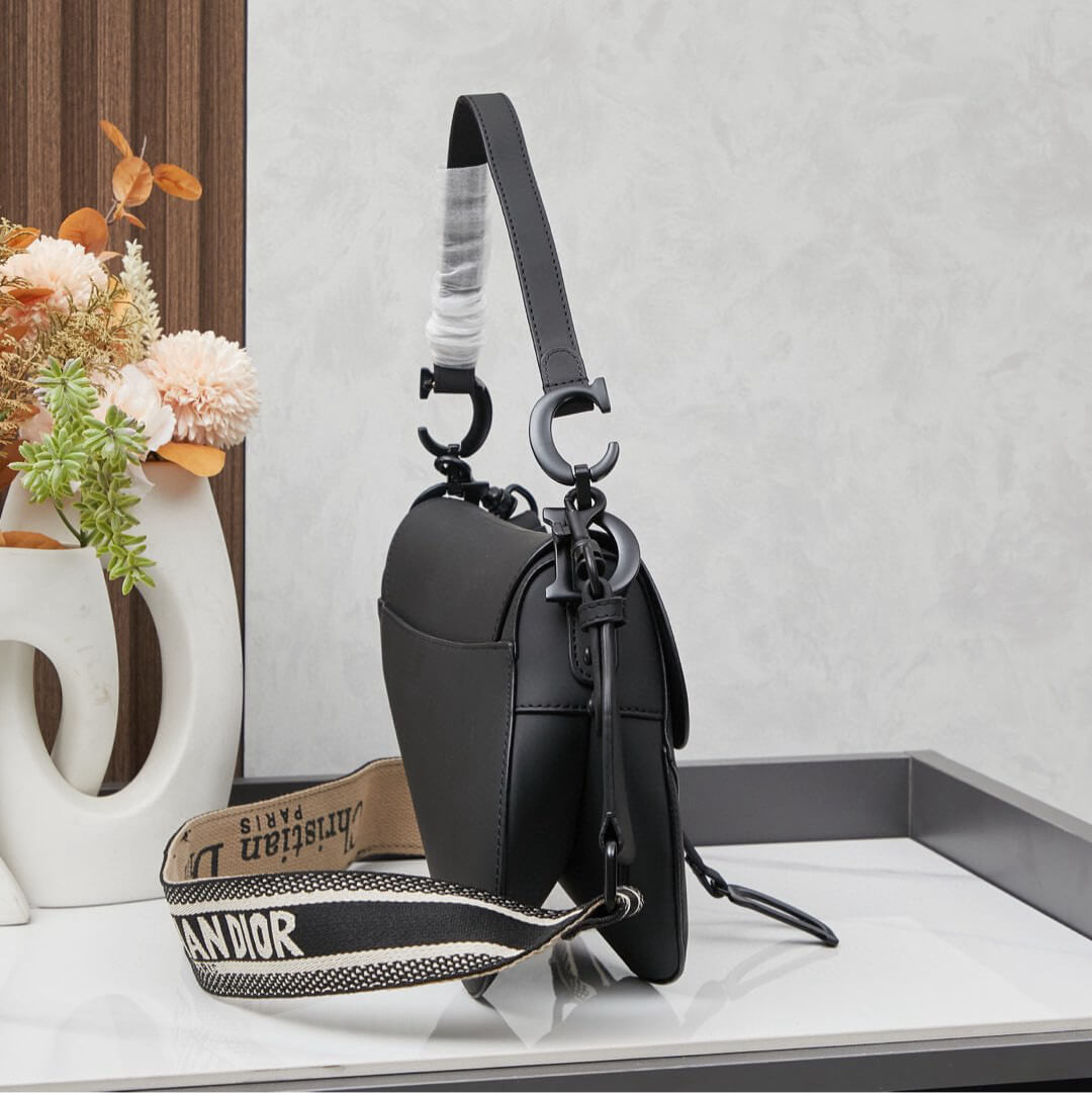 Dior Black Grained Calfskin Leather Saddle Bag - Image 5