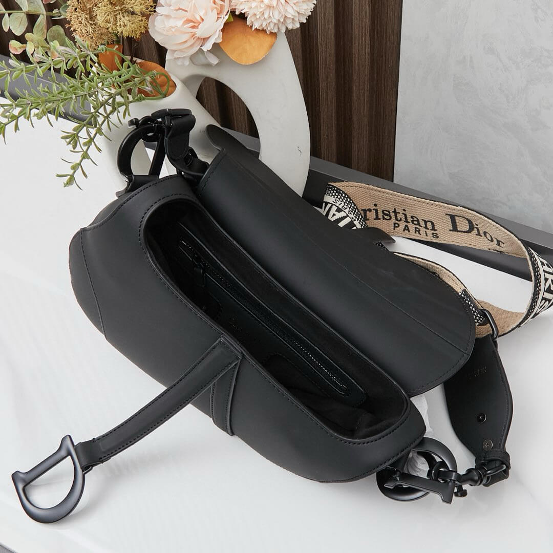 Dior Black Grained Calfskin Leather Saddle Bag - Image 3