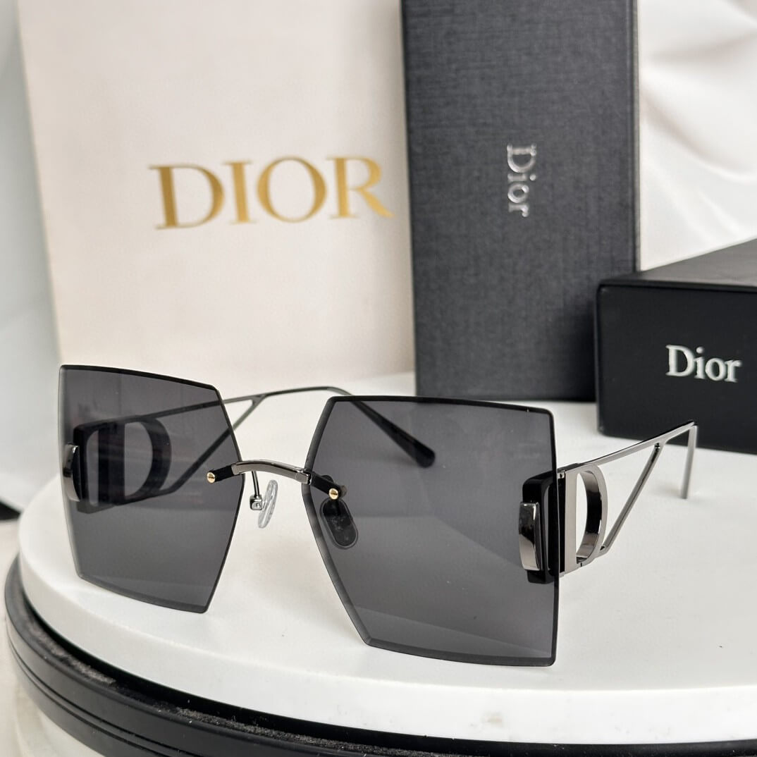 Dior 30Montaigne S7U Square Sunglasses. - Image 8