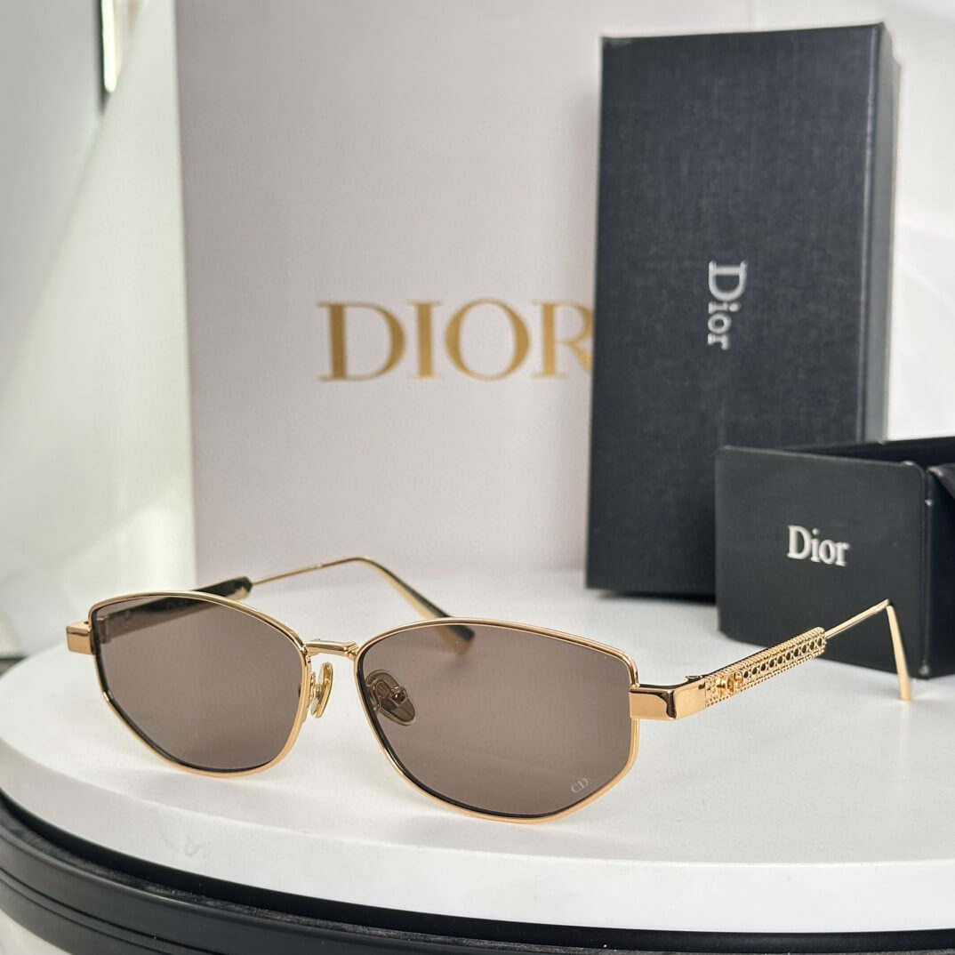 DiorCannage B1U Luxury Sunglasses - Image 9