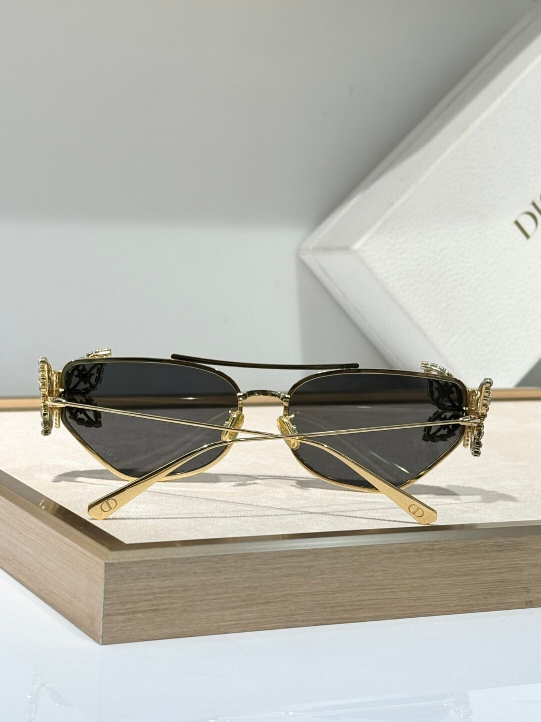 DiorFantastica B1U Butterfly Sunglasses with Swarovski Crystals - Image 6
