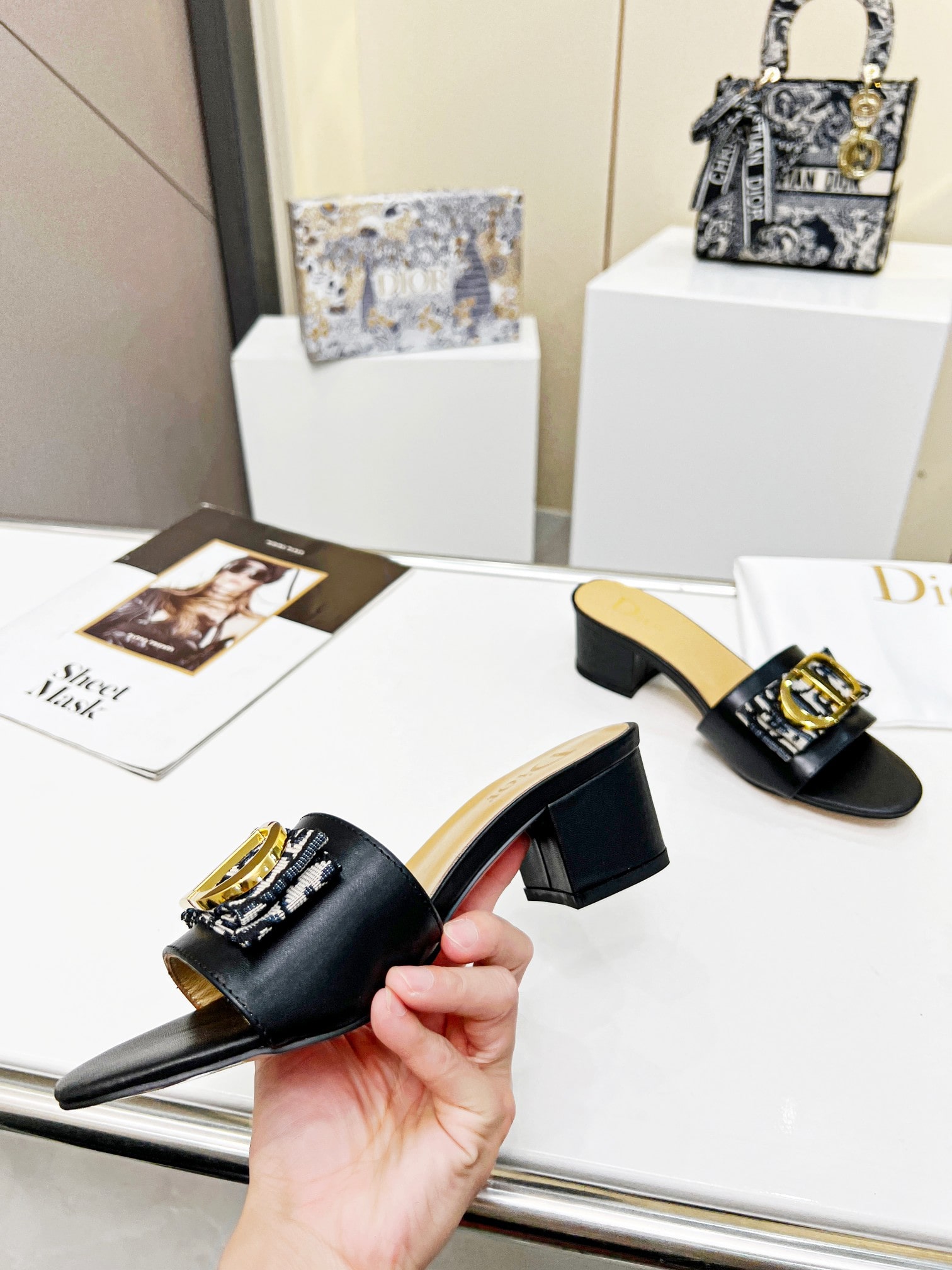 Dior Women's Casual Outdoor Beach Black Sandals - Image 3