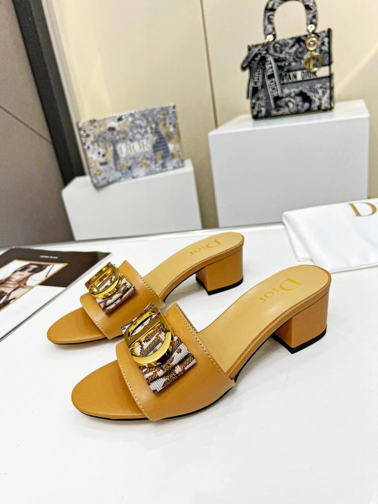 Dior Women's Casual Outdoor Beach Brown Sandals