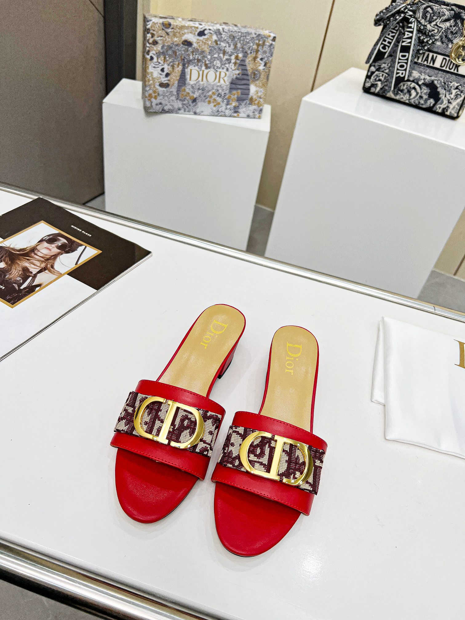 Dior Women's Casual Outdoor Beach Red Sandals - Image 3