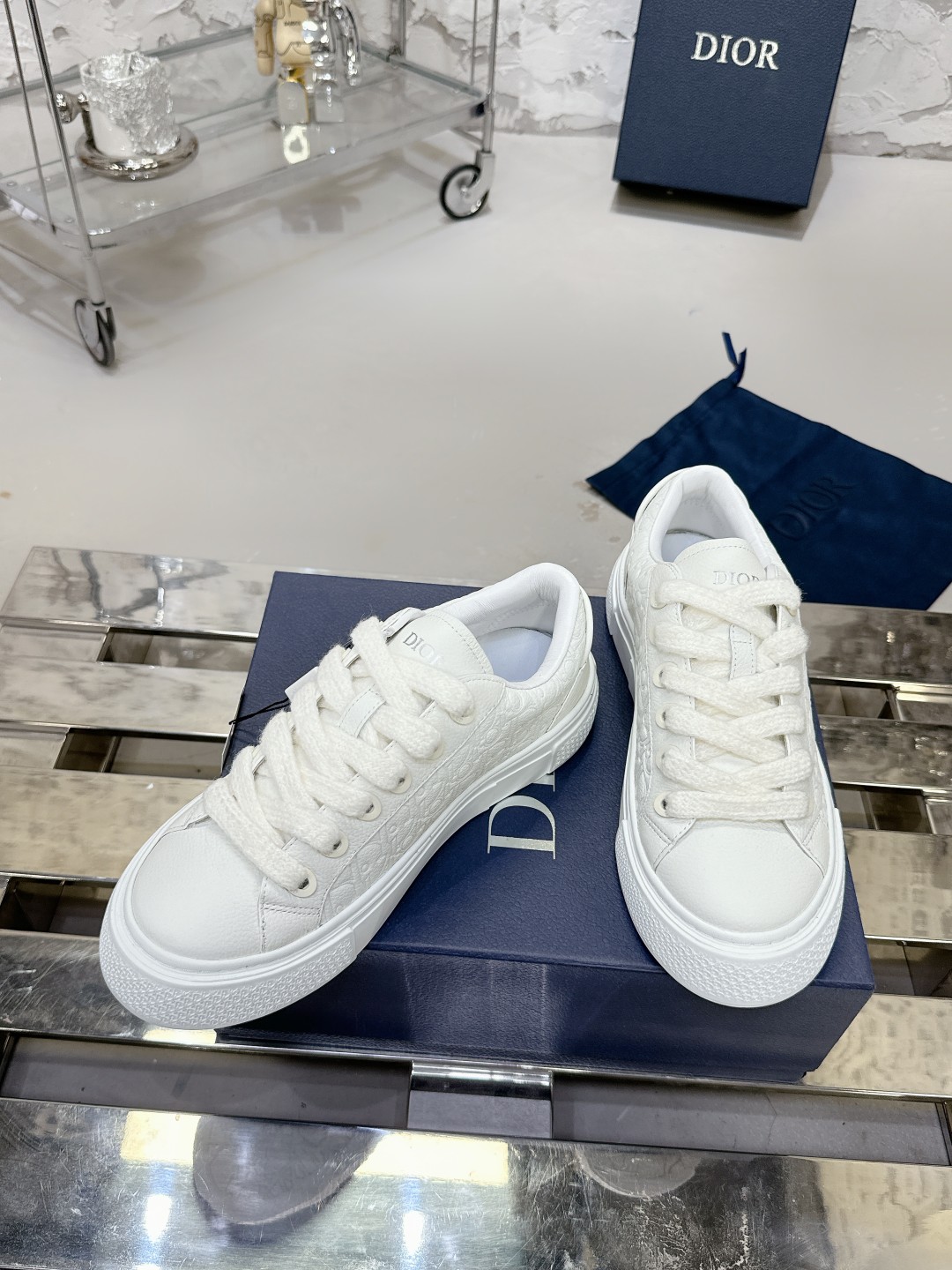 Dior B33 White Sneakers - Image 4