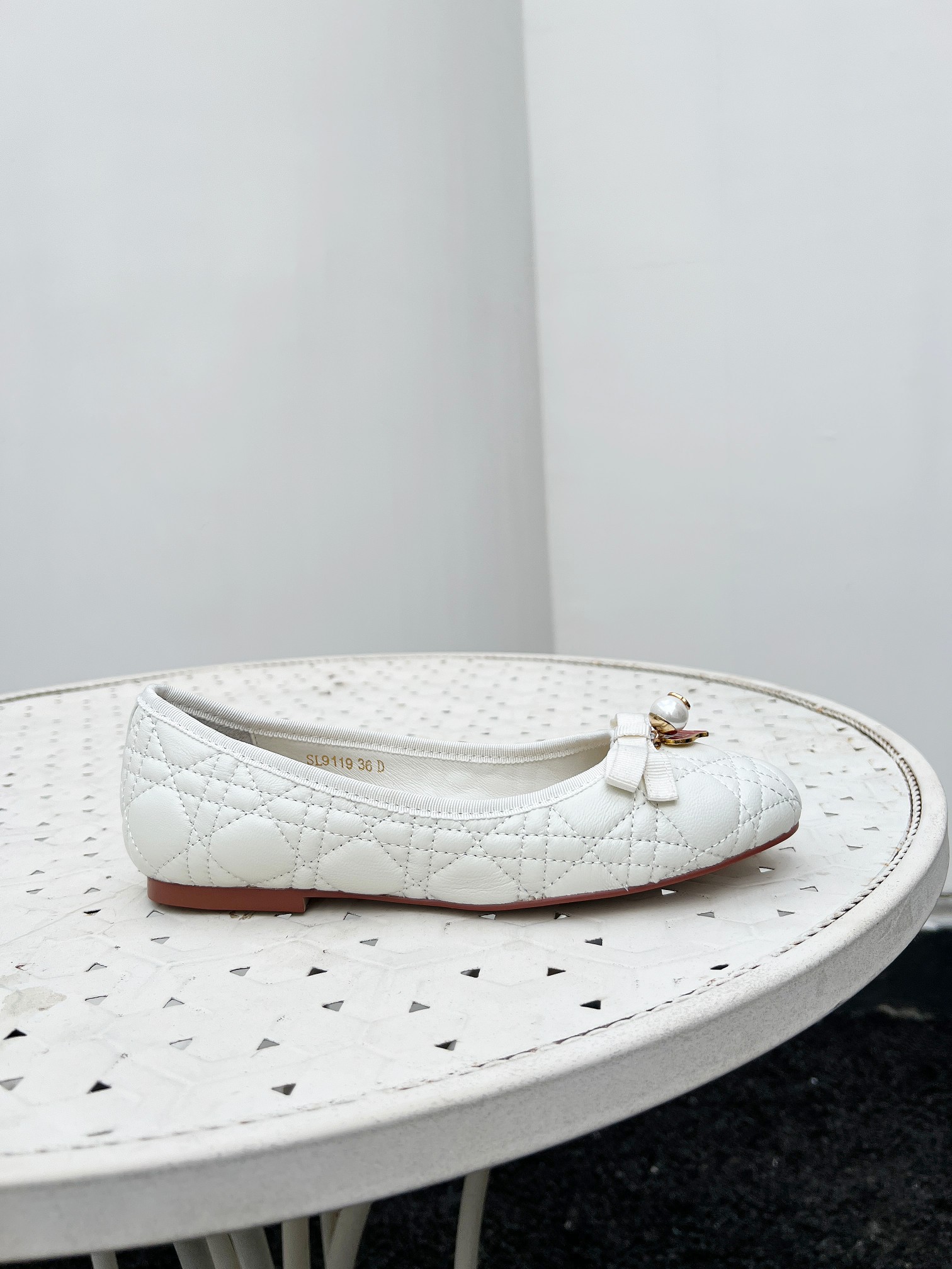 Dior J'Adior Ballet White Quilted Cannage Calfskin Flats - Image 10