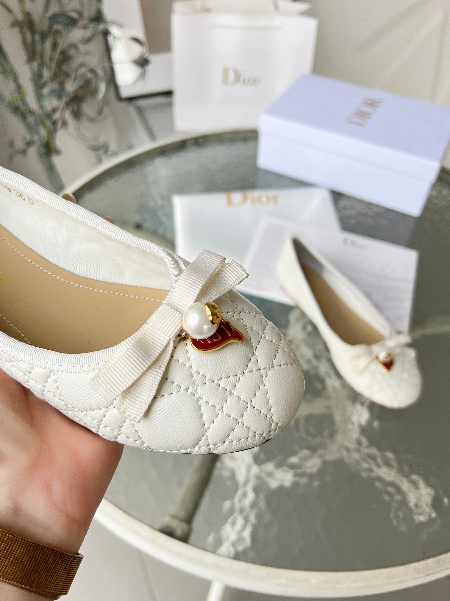 Dior J'Adior Ballet White Quilted Cannage Calfskin Flats - Image 2
