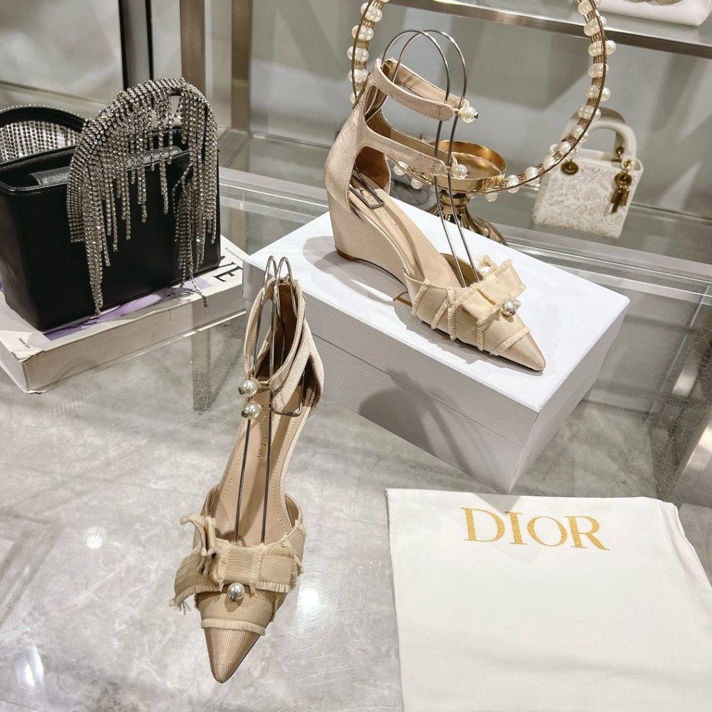 Dior J'Adior Wedge Beige Pump