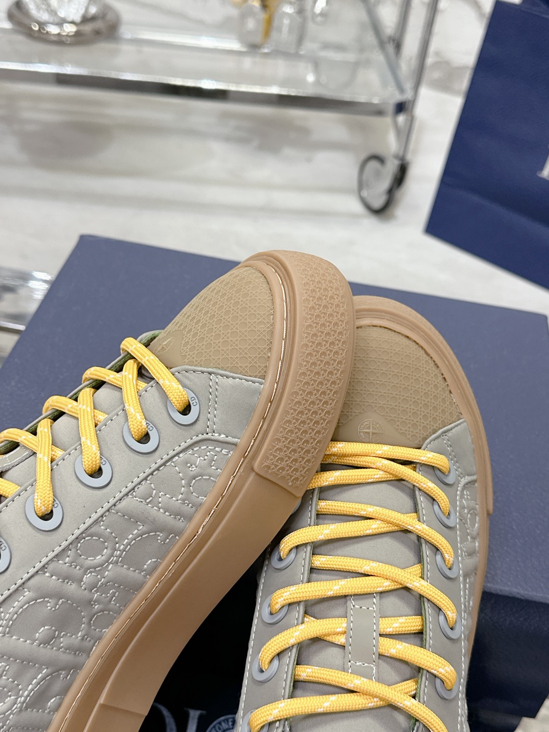 Dior x Stone Island B33 Gray Sneaker - Image 4