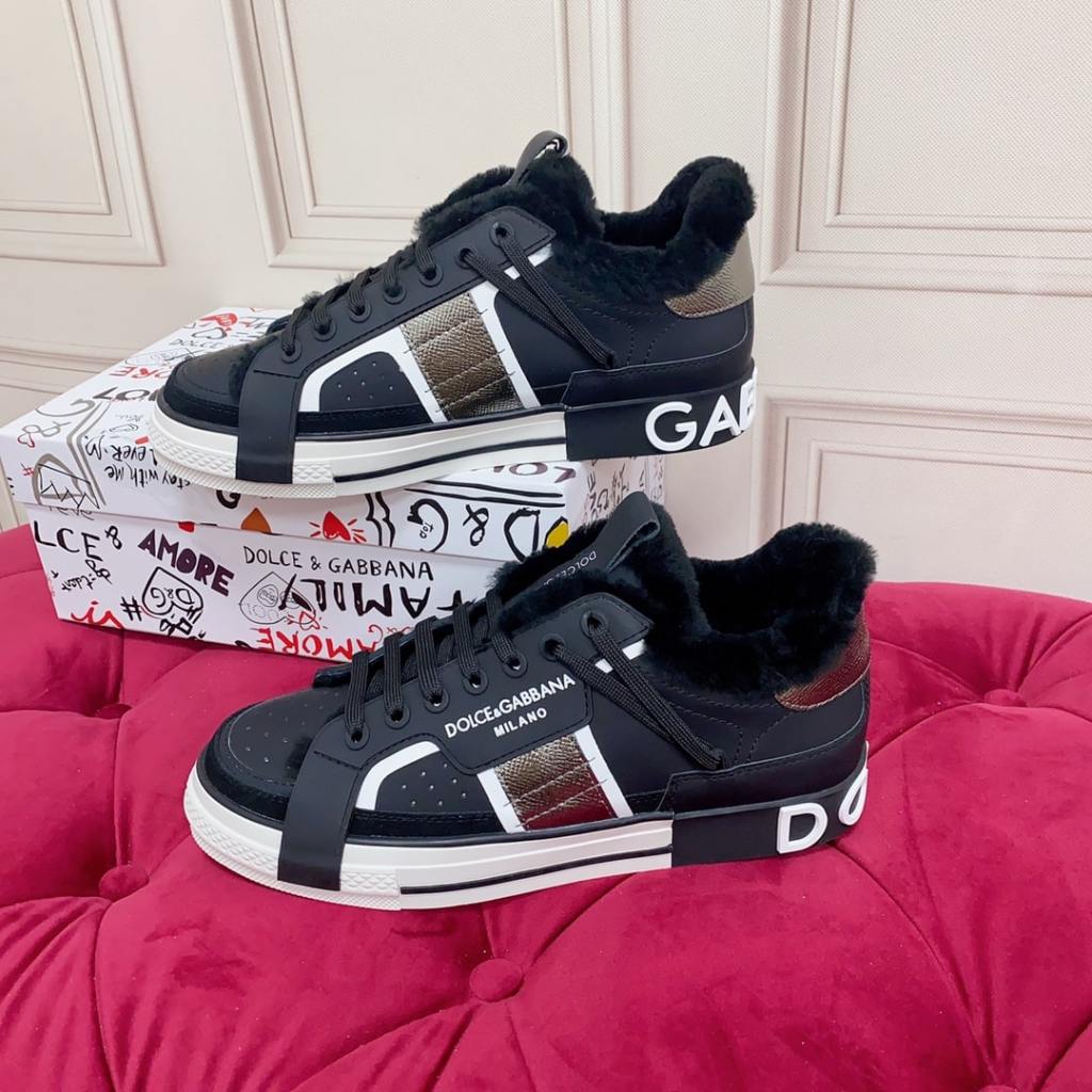 Dolce & Gabbana Custom Zero black leather sneakers with contrasting textured logo